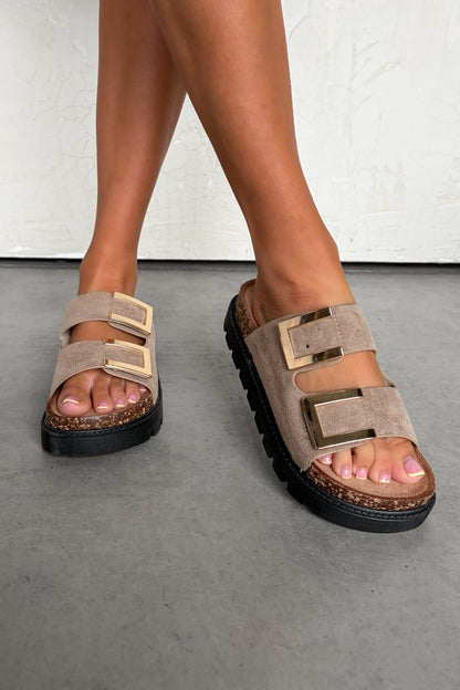 Sandalias Diana con Hebilla Dorada