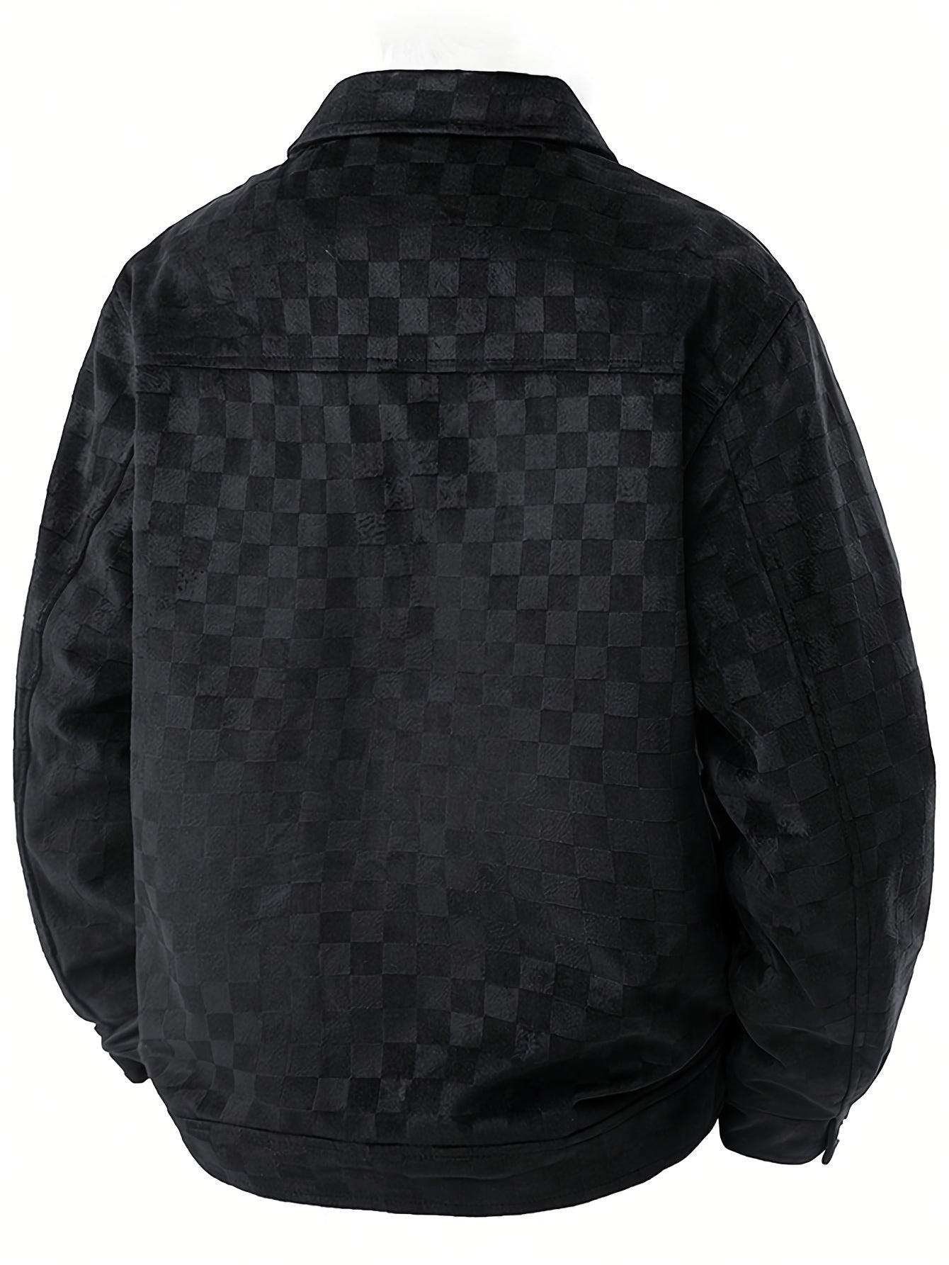 Chaqueta negra de ante de terciopelo con textura de cuadros, bolsillos con solapa y puños con broches de Alma Cruz.
