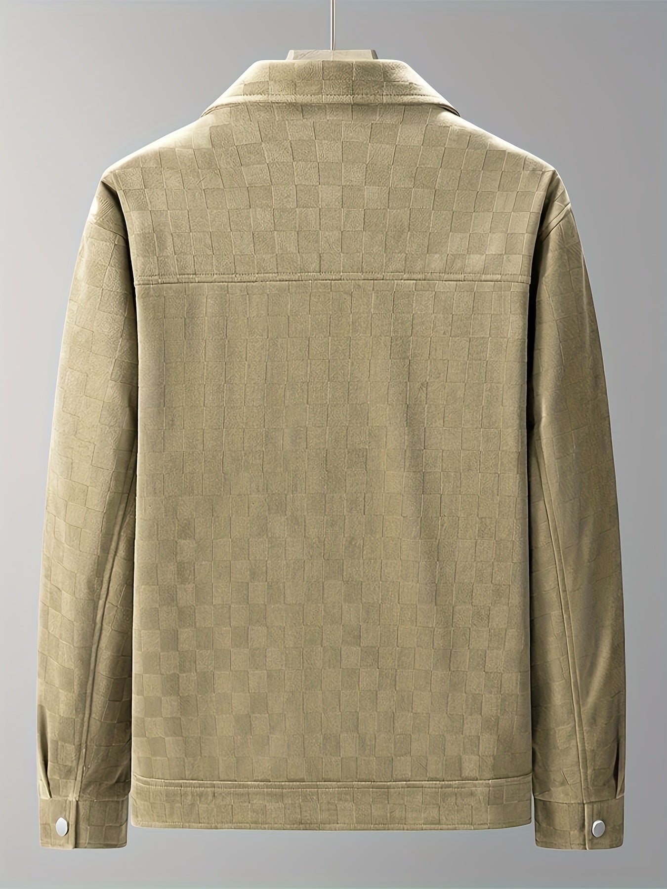 Alma Cruz Chaqueta Mario de ante de terciopelo con textura de cuadros en color caqui, corte estructurado y puños con broches.
