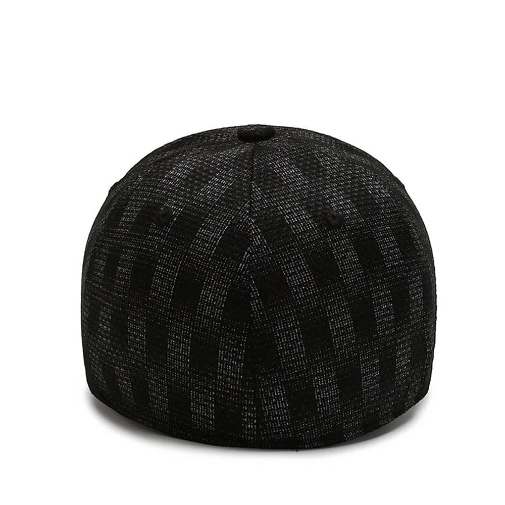 Gorra Benjamin de Alma Cruz con estampado de cuadros en mezcla de algodón y acrílico, banda interior elástica.