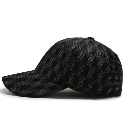 Gorra Benjamin de Alma Cruz con estampado de cuadros en mezcla de algodón y acrílico, banda elástica interior.
