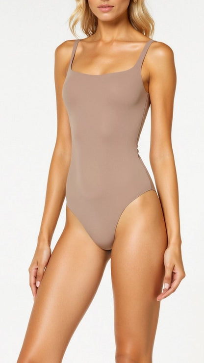 Body Tanga Core Sculpt con Escote Profundo