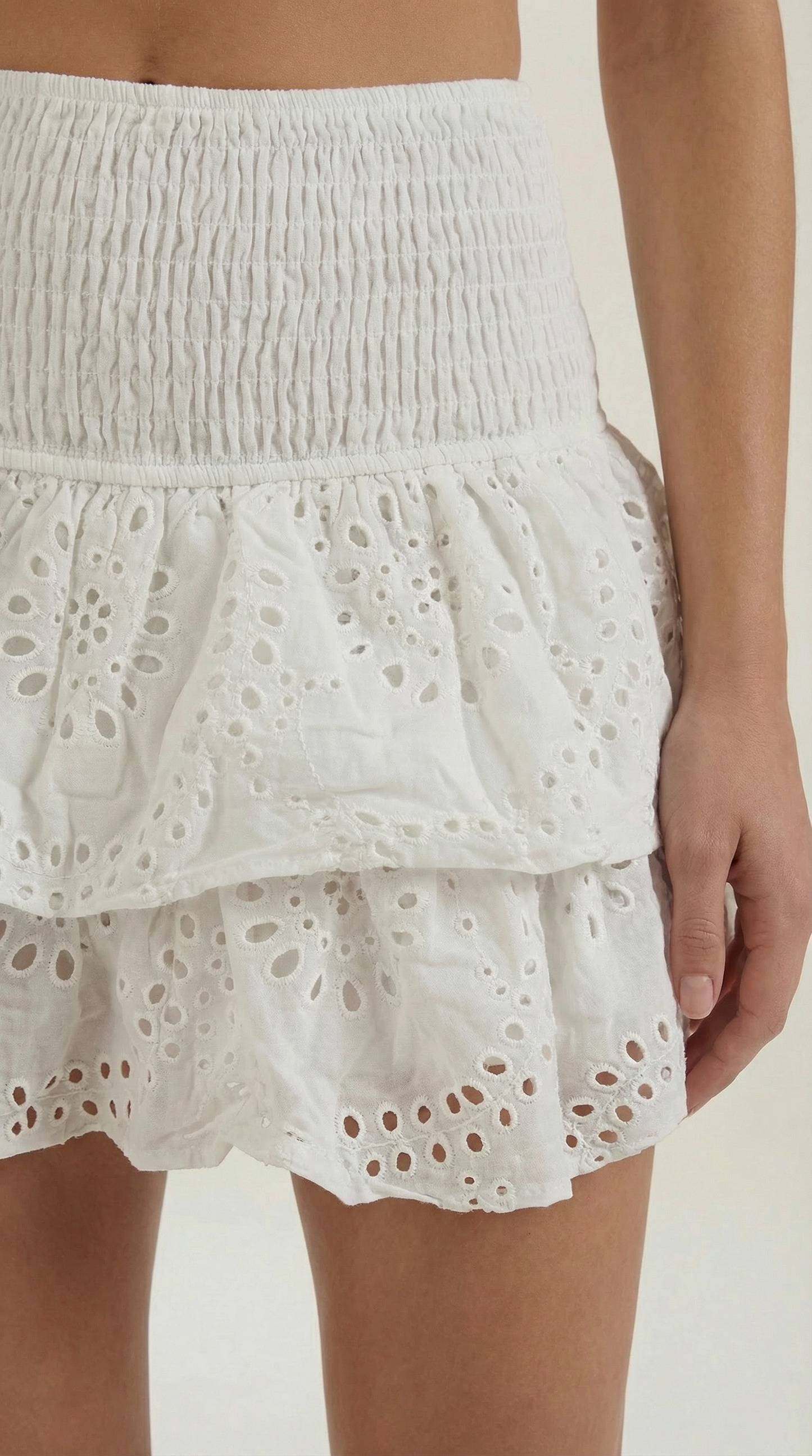Minifalda Elyse con Bordado Calado