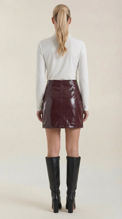 Conjunto Lena con Minifalda de Efecto Charol