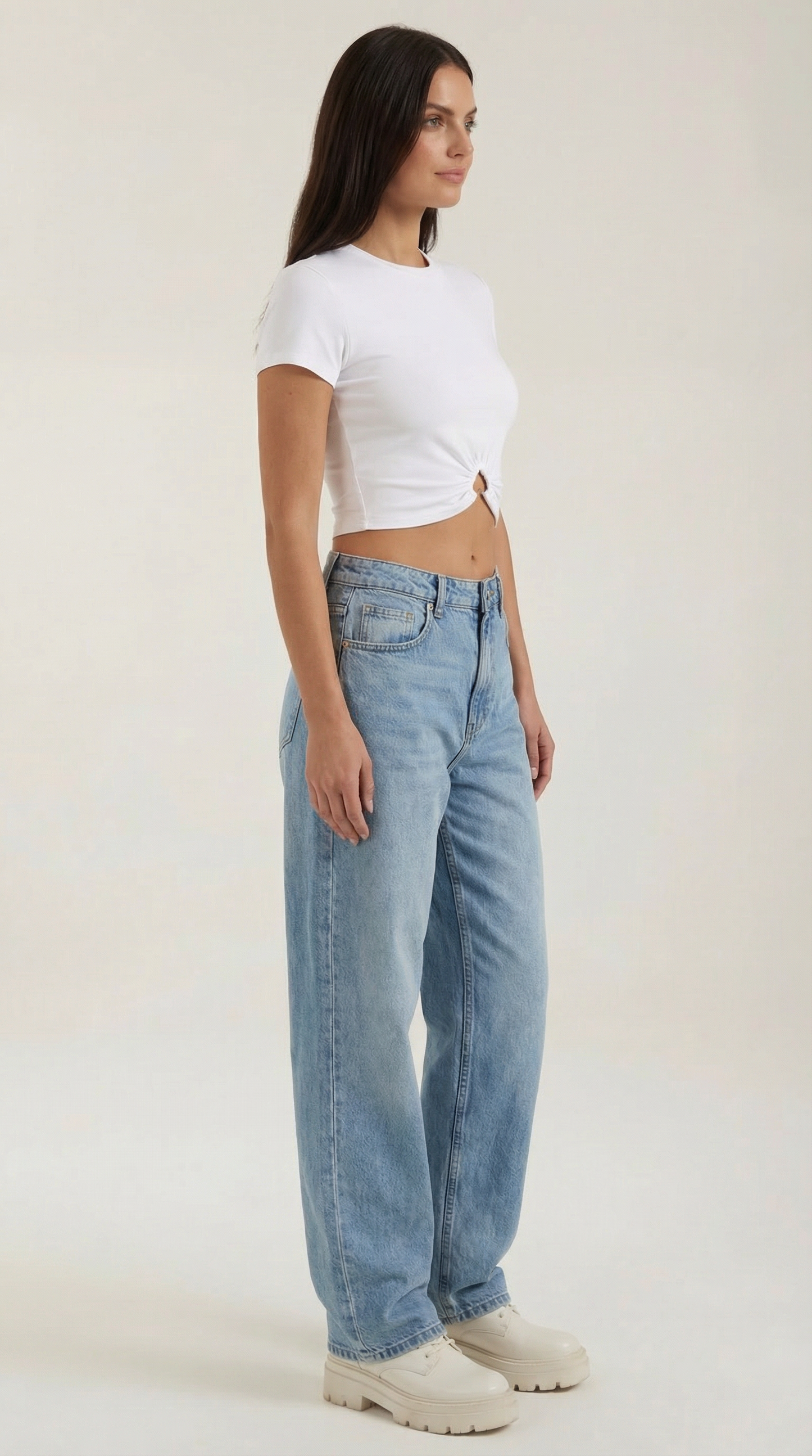 Crop Top Luna con Detalle de Nudo