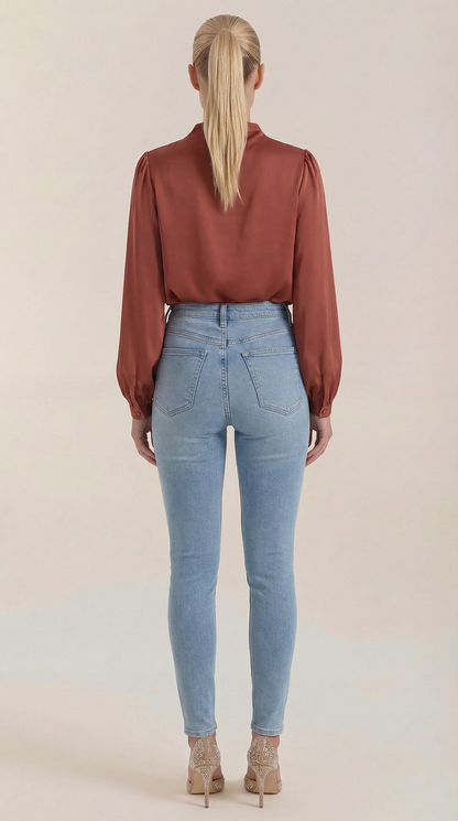 Blusa Marcia de Manga Larga Abullonada