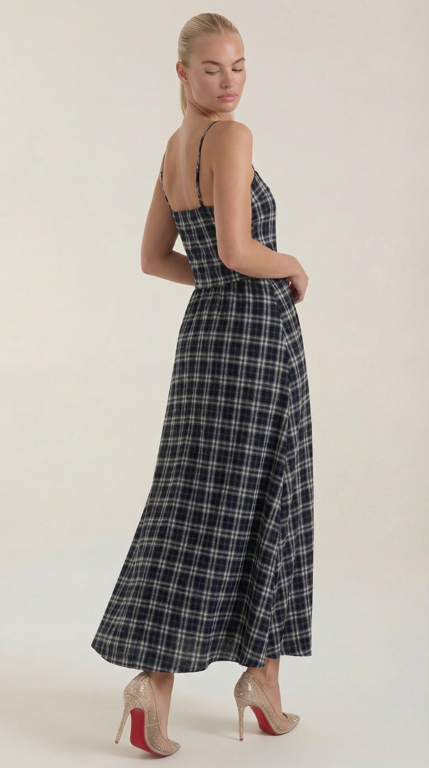 Vestido Midi Ronda de Verano a Cuadros