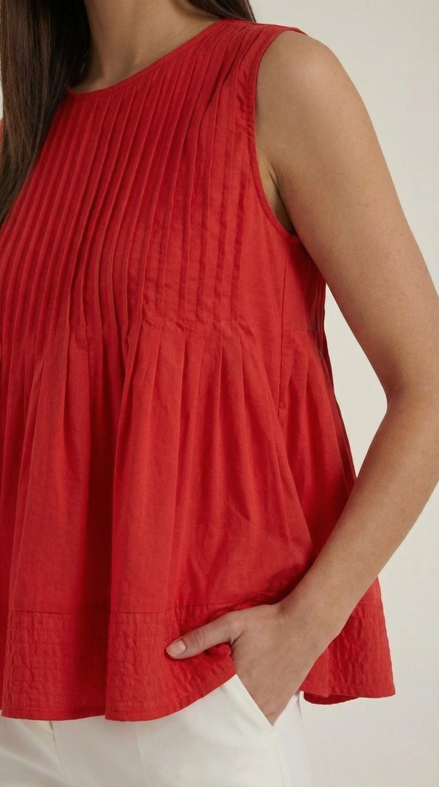 Top Tess con Detalle Plisado