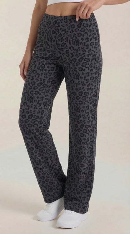 Pantalón Cleo con Estampado Leopardo
