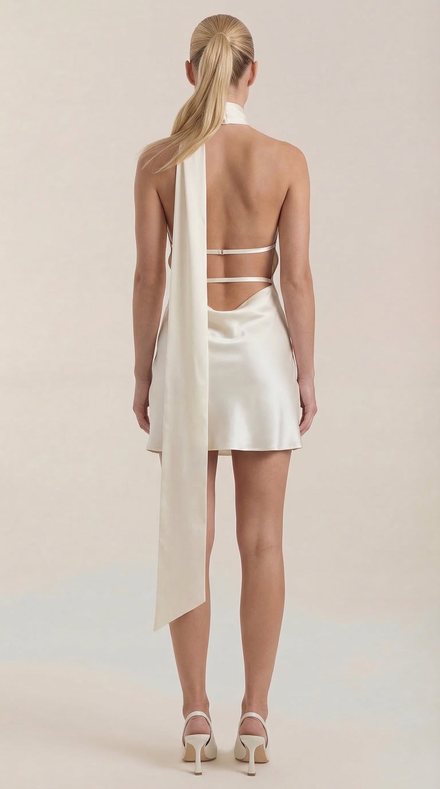 Vestido Mini Dolly con Escote Halter