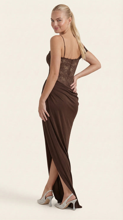 Vestido Maxi Giselle de Encaje con Corsé y Un Hombro