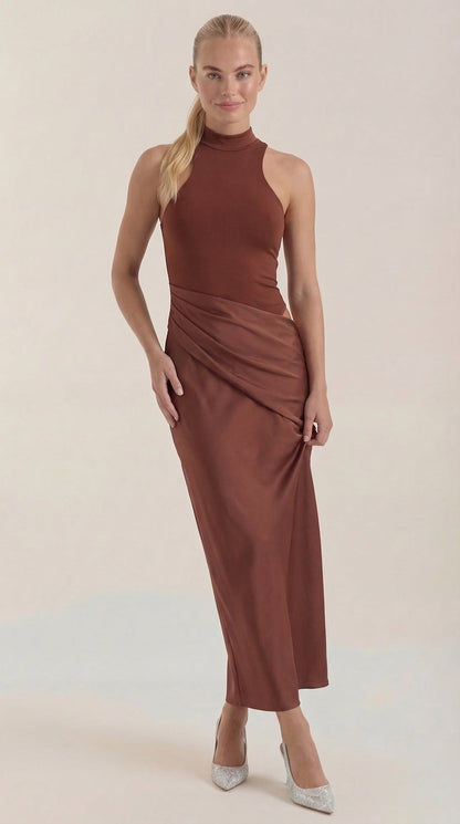 Vestido Maxi Hester con Cuello Alto